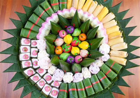 Traditional Indonesian Snacks and Cakes called Jajan Pasar at InterContinental Bali Resort ...