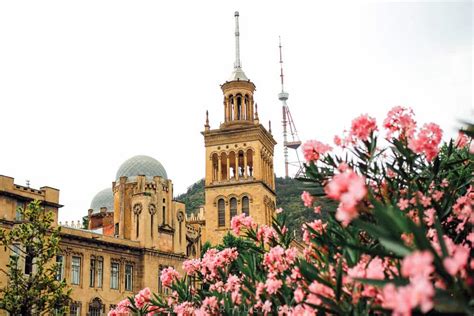 8 Best Tbilisi Neighbourhoods to Stay or Live In – With Map