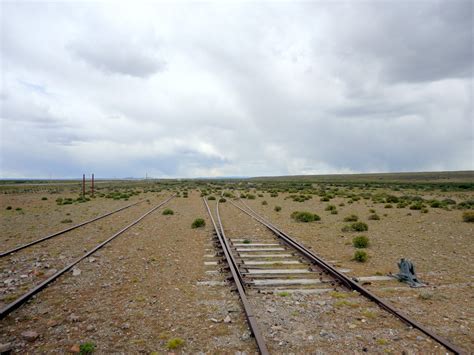 Abandoned rails in Patagonia : r/rustyrails