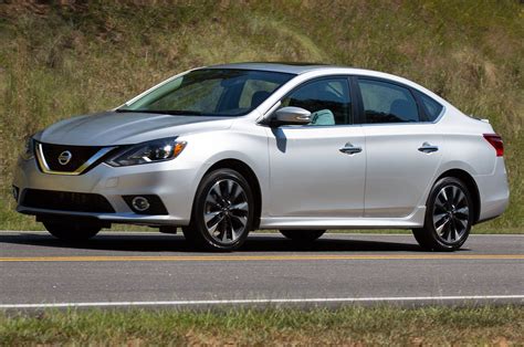 2017 Nissan Sentra SR Turbo First Drive - Mini Muscle