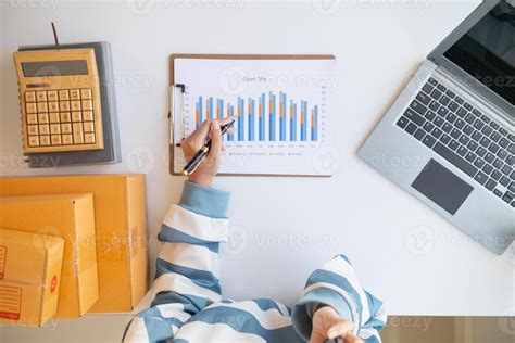 Excel Chart Stock Photos, Images and Backgrounds for Free Download