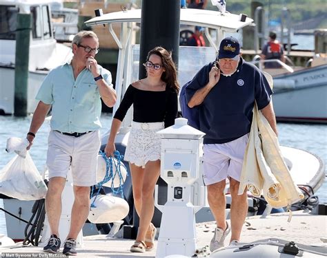 Bill Belichick and girlfriend Jordon Hudson spotted on boat in ...