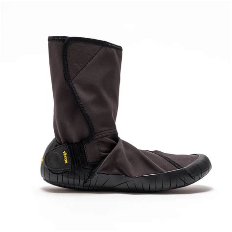 Vibram Furoshiki Winter Shoes, Boots | Feelboosted.com