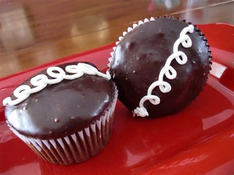 Amy's Goodies: Hostess Cupcakes