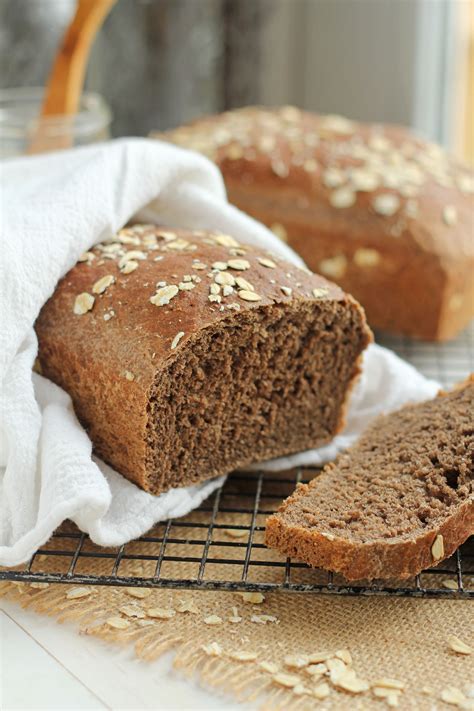 Outback Copycat Honey Whole Wheat Bread