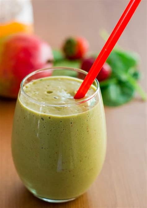 Mango, Strawberry and Spinach Smoothie with Hemp Hearts - Jo Cooks