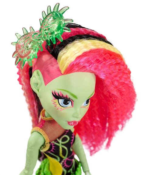 Monster High™ Electrified Venus McFlytrap™ Doll - Shop Monster High ...