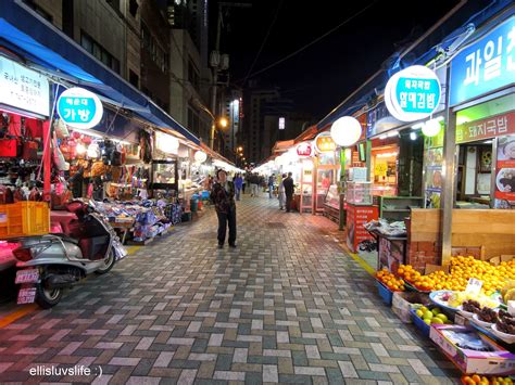 Luvs life too much to lose out!: Haeundae Market @ Night