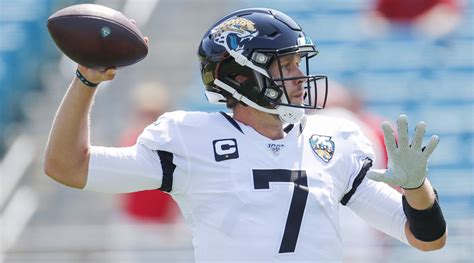 Nick Foles injury: Jaguars QB breaks left clavicle vs. Chiefs - Sports Illustrated