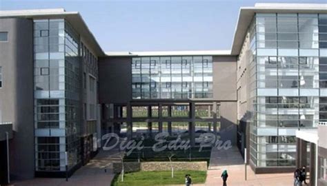 Dalian Medical University