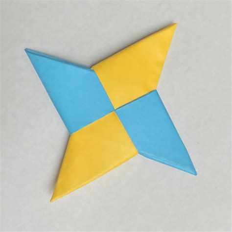 Simple Model of the week - Shuriken (throwing star) British Origami