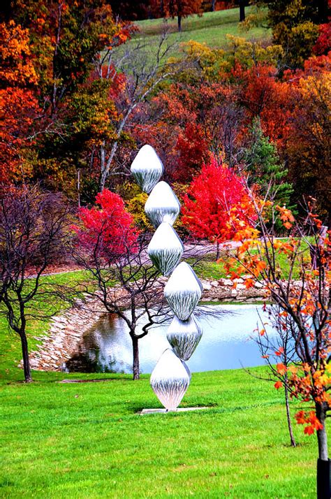 Pyramid Hill Sculpture Park; Museum in Hamilton, Ohio : Traveling from ...