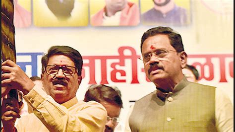 Shiv Sena leaders booked for protest against police | Mumbai news - Hindustan Times