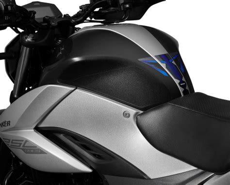 Suzuki Gixxer 250 Accessories Officially Revealed - Maxabout News