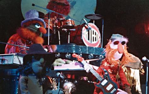 The Muppets series about Electric Mayhem Band in the works