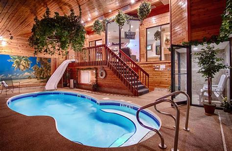 Check Out This Indianapolis Hotel With Pools In The Suites | Romantic weekend getaways ...