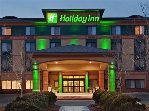 Hotel near Manchester, NH Airport | Holiday Inn Manchester Airport