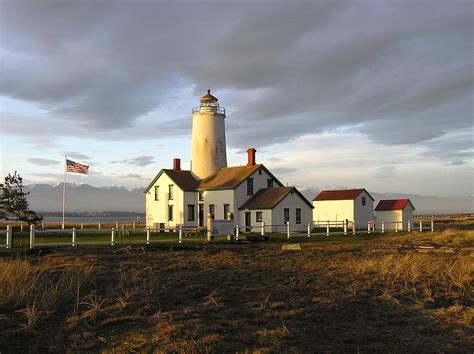 New Dungeness Lighthouse Photograph by Lynn Lary - Fine Art America