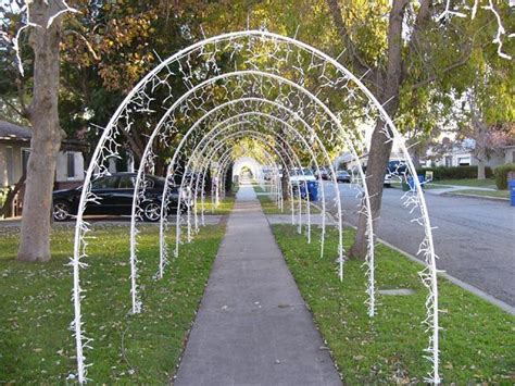 Christmas light tunnel – Artofit