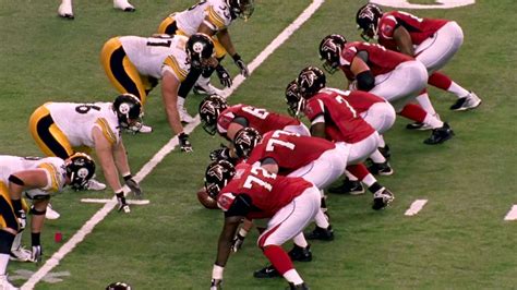 Michael Vick's four touchdowns helped Falcons beat Steelers