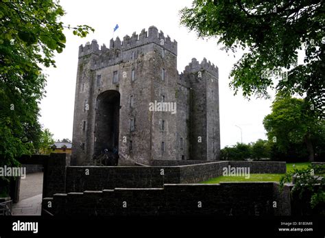 The Bunratty castle. County Clare, Ireland Stock Photo - Alamy