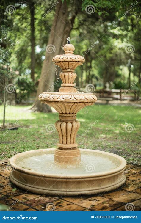 Old Classic Garden Fountain Stock Image - Image of refreshing ...