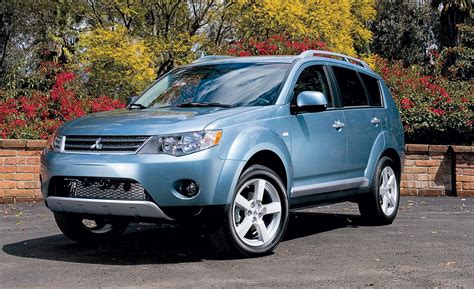 2007 Mitsubishi Outlander Road Test | Review | Car and Driver