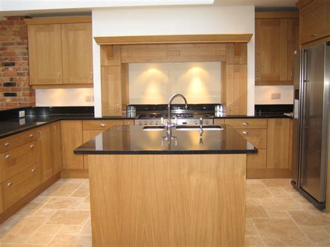 Woking Kitchen | Finesse Kitchens | Beech kitchen cabinets, Kitchen room design, Kitchen