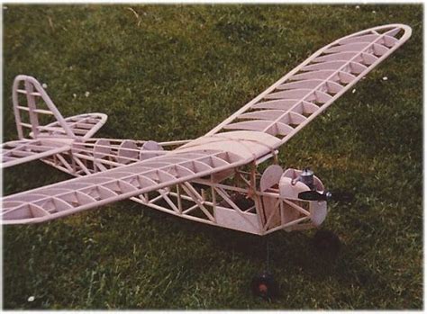 Vintage RC Airplanes