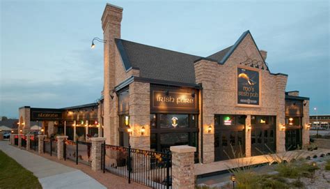 Welcome To Your Pub! | Mo's Irish Pub - Wauwatosa