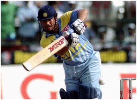 In Focus: Sachin Tendulkar Straight Drive - CricIndeed