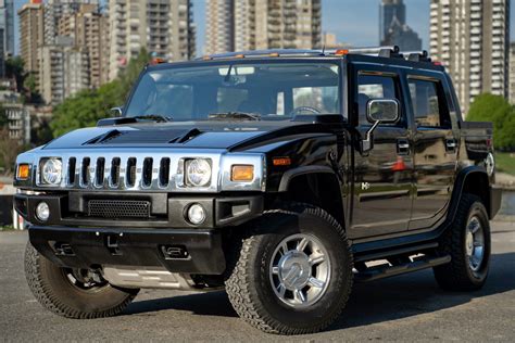 35k-Mile 2005 Hummer H2 SUT for sale on BaT Auctions - closed on May 28, 2023 (Lot #108,760 ...