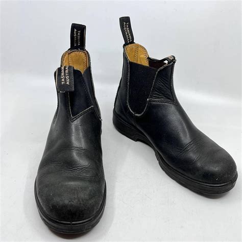 BLUNDSTONE Black Chelsea Boot MATERIAL:... - Depop