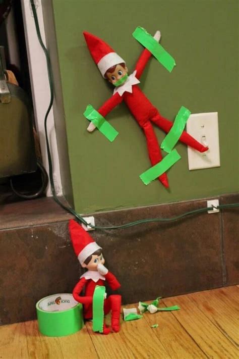 65 Easy Elf on the Shelf Ideas - Happy Toddler Playtime | Elfo navidad, Elfos de navidad, Duende ...