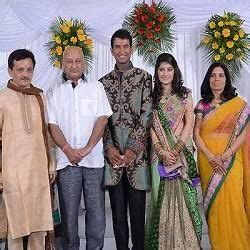 Cheteshwar Pujara with father and wife, Puja's family. | Indian wedding, Bride, Wedding