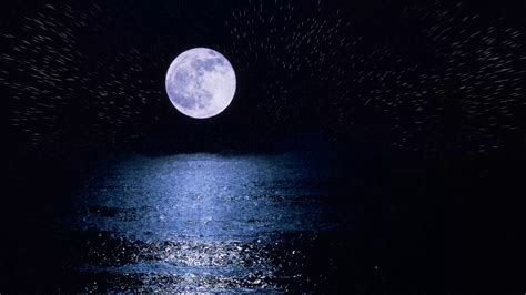 Moon Reflecting On Water - YouTube