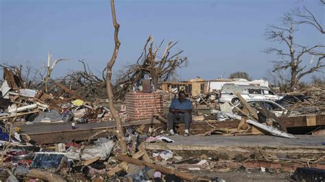 In photos: Mississippi town decimated by deadly tornado