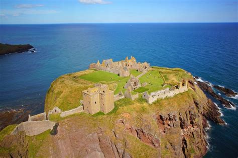 Dunnottar Castle | Dronestagram