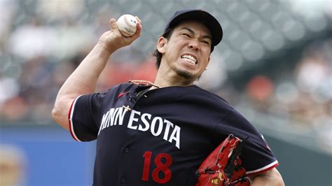 Detroit Tigers sign Kenta Maeda to two-year contract