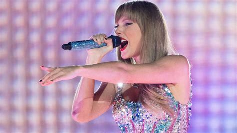 Taylor Swift's 22 most essential songs, ranked | Yardbarker
