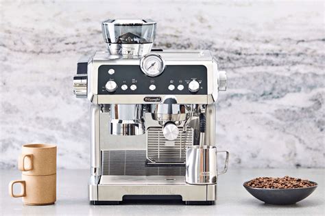 4 best espresso machines with grinder built in - starbmag