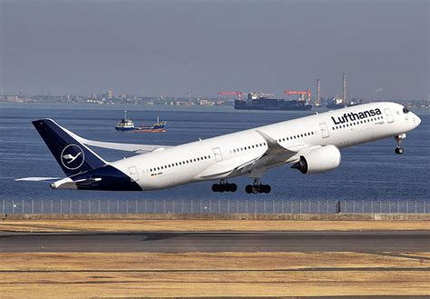 Lufthansa Orders More Boeing 787s And Airbus A350s | Aviation Week Network