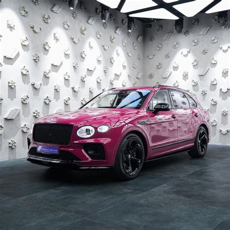 Pink Elegance: Mulliner-Modified Bentley Bentayga Stands Out in the ...