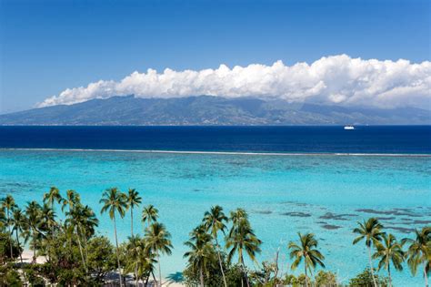 The Best Tahiti Beaches: Different Kinds of Beautiful | Travel Associates