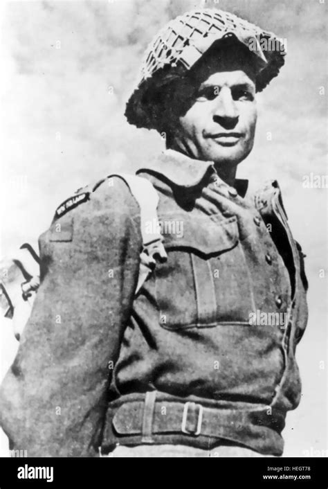 CHARLES UPHAM VC & Bar (1908-1994) New Zealand soldier awarded two VCs for heroic actions in ...