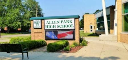 Allen Park High School Reunions - Allen Park, MI - Classmates