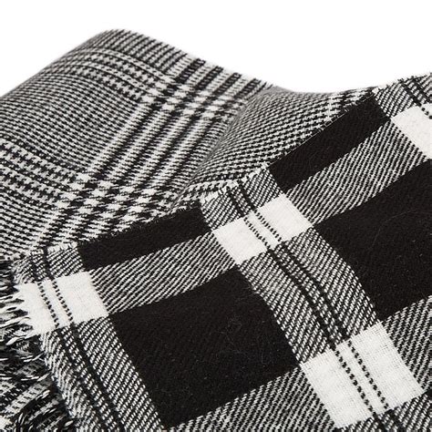 Tassel Fringe Plaid Throw Blanket in Black | Bed Bath & Beyond | Plaid throw blanket, Woven ...