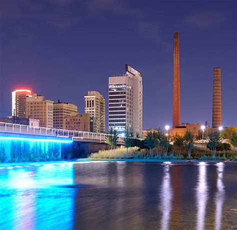 Birmingham Alabama Night Skyline Stock Photos, Pictures & Royalty-Free ...