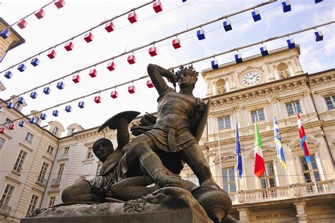 Piazza Delle Erbe, Seat Of Turin City Hall And Statue, Turin, Piedmont ...