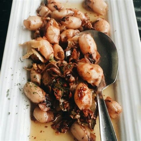 Baby squid in garlic and olive oil from Mesa Octopus Recipes, Squid ...